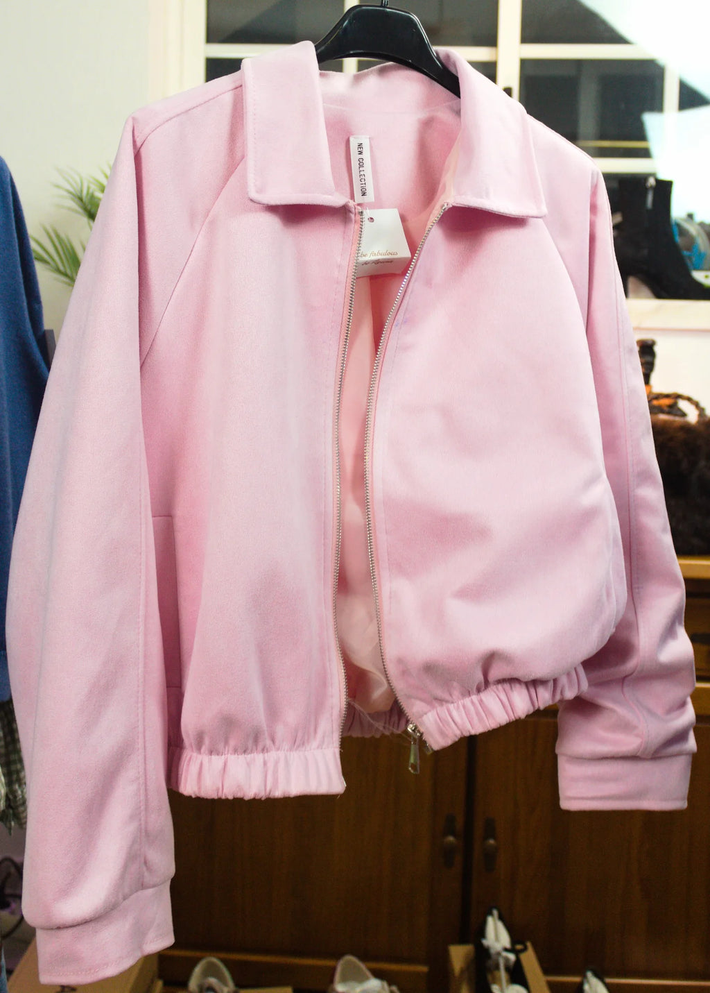 Casaco Bomber Minimalista com Gola – Edição Soft