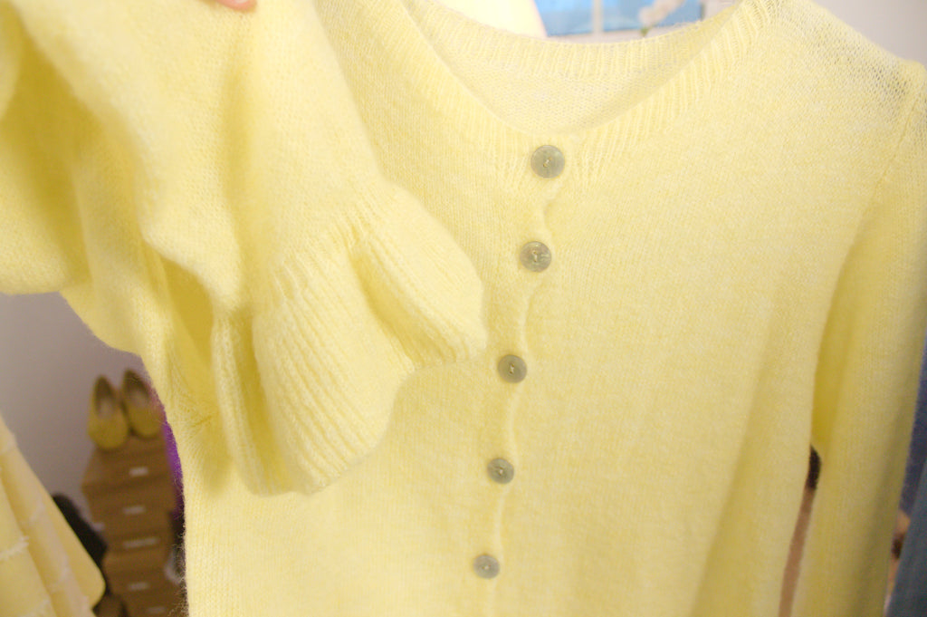 Cardigan Soft Pastel com Folhos – Yellow Sun